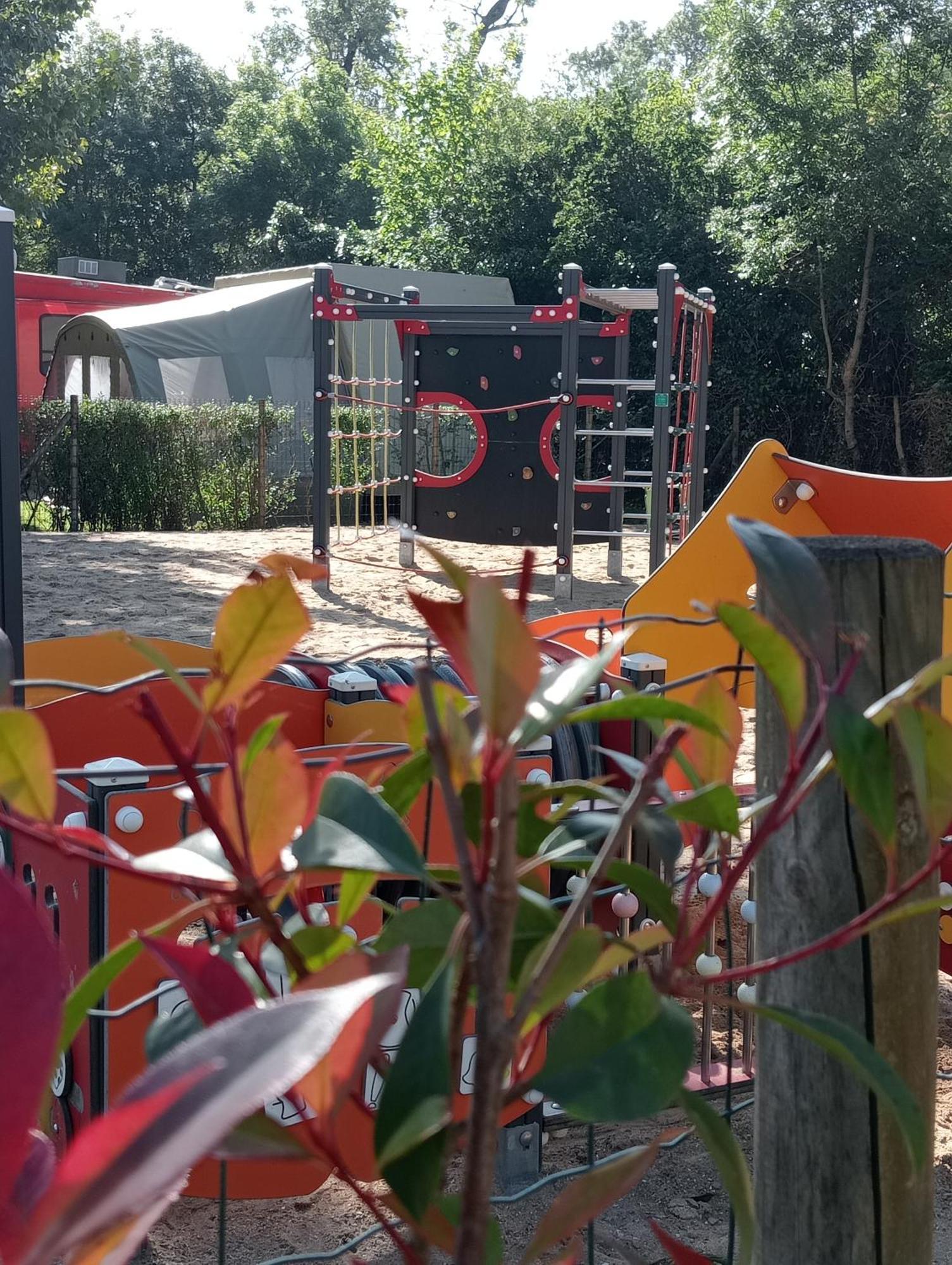 Camping Les Mancellieres Avrillé 외부 사진